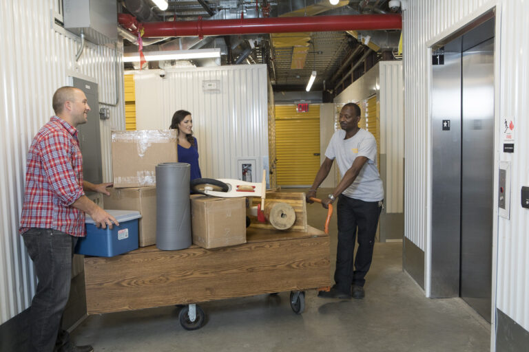 nyc apartment storage  NYC MINI STORAGE 768x512